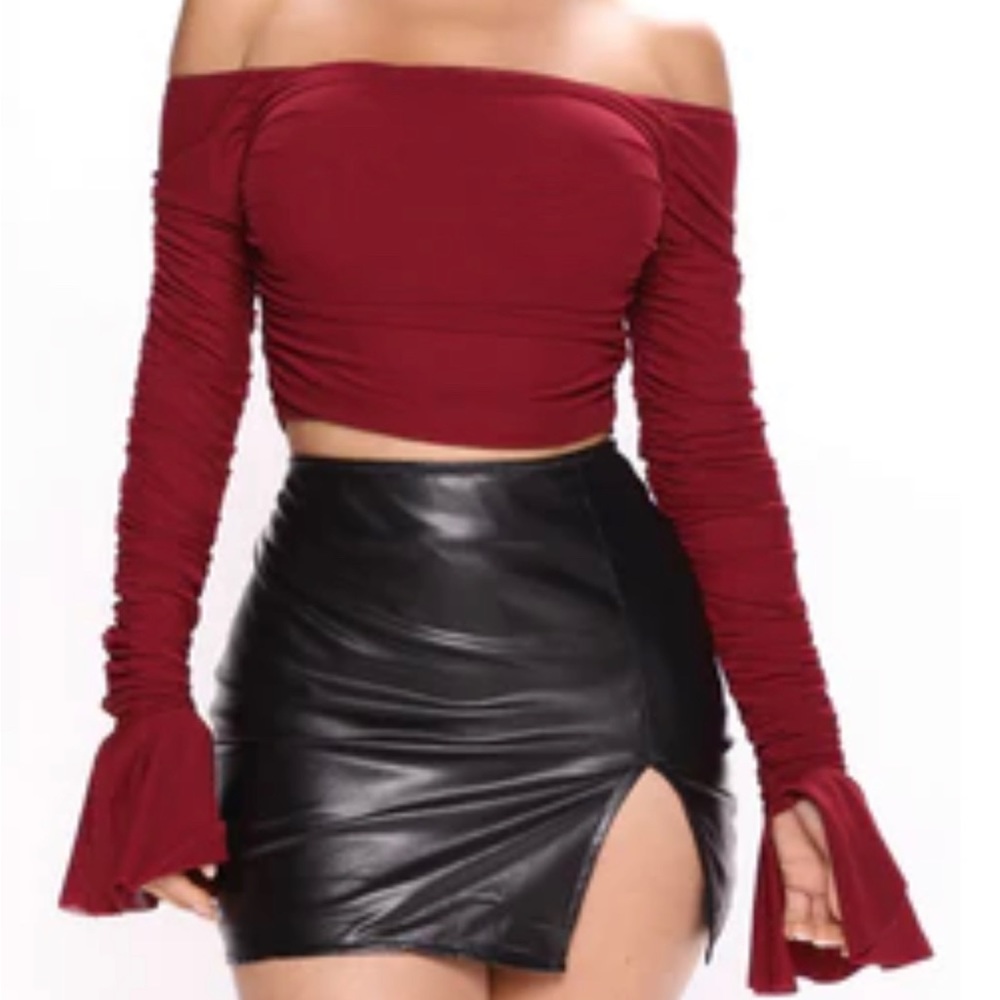 [Fashion Nova] Off the Shoulder Ruched Crop Top